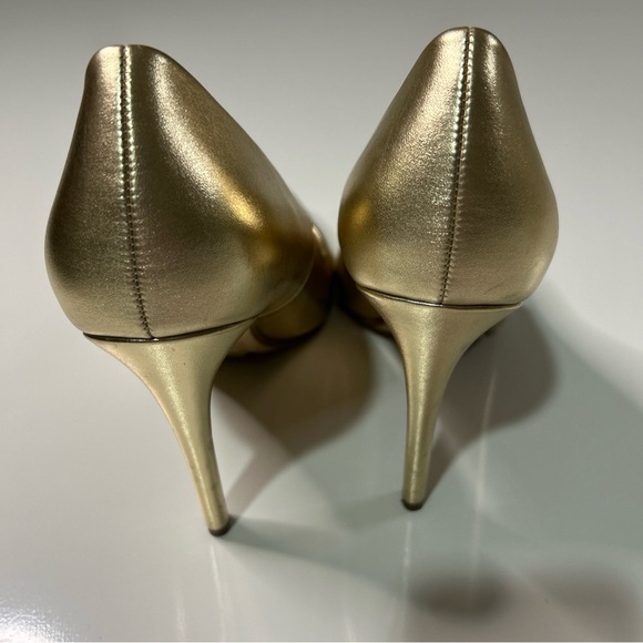 Y Not? Gold Heels Shoes Women’s 10M 4 Inch Heels Dressy Shiny Closed Pointed Toe - Picture 5 of 12
